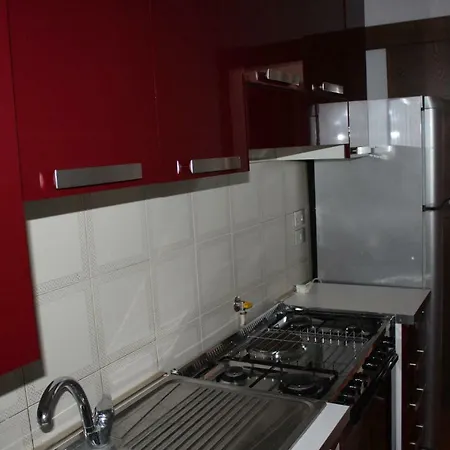 Apartment Via Piantarose, 12 *